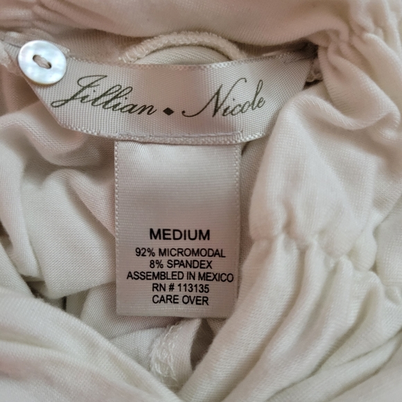 Jillian Nicole White Rib Knit Turtle Neck Tank - Picture 5 of 5